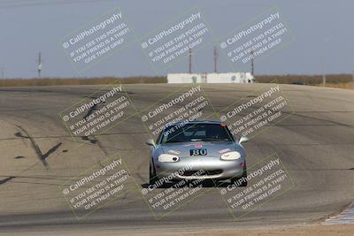 media/Oct-29-2022-CalClub SCCA (Sat) [[e05833b2e9]]/Race Group 3/Qualifying (Outside Grapevine)/